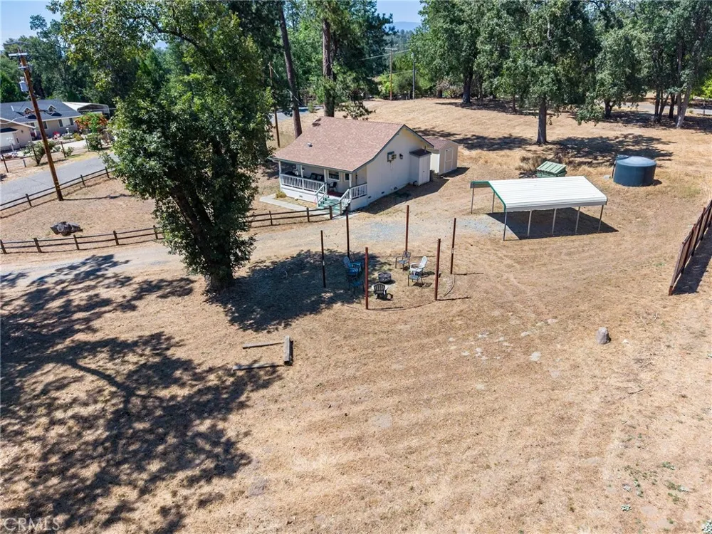 38209 Wortham Road Oakhurst, CA 93644