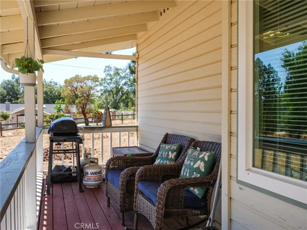 38209 Wortham Road Oakhurst, CA 93644