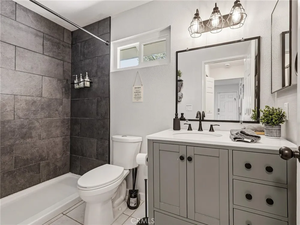 38209 Wortham Road Oakhurst, CA 93644