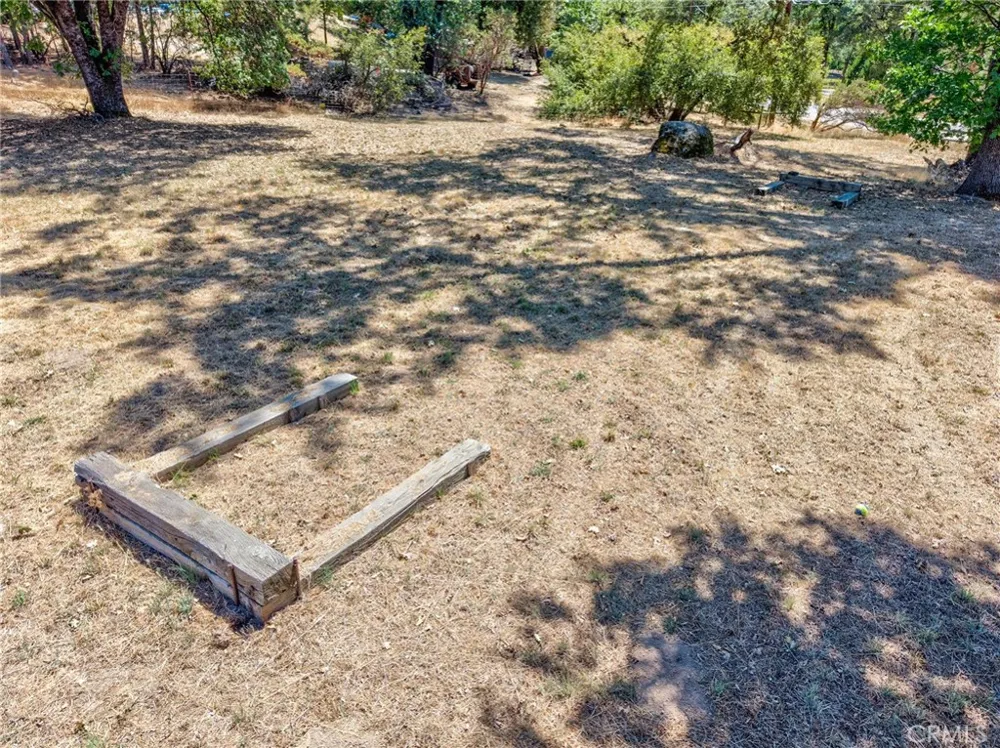 38209 Wortham Road Oakhurst, CA 93644