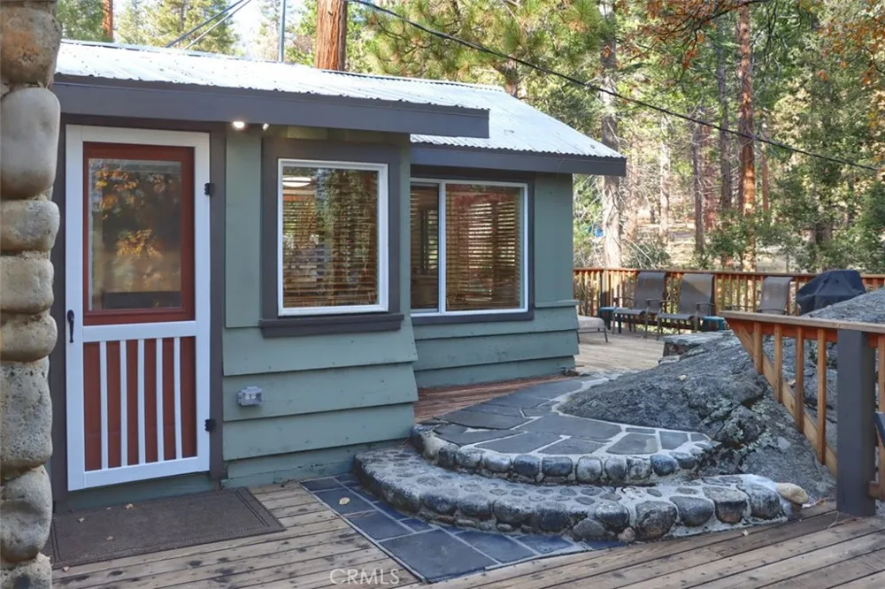 2629 Mariposa Wawona, CA 95389