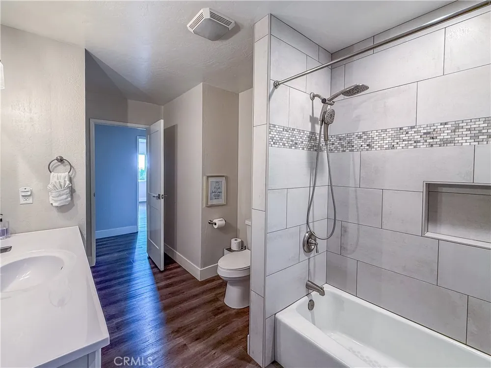 51591 Ponderosa Way Oakhurst, CA 93644
