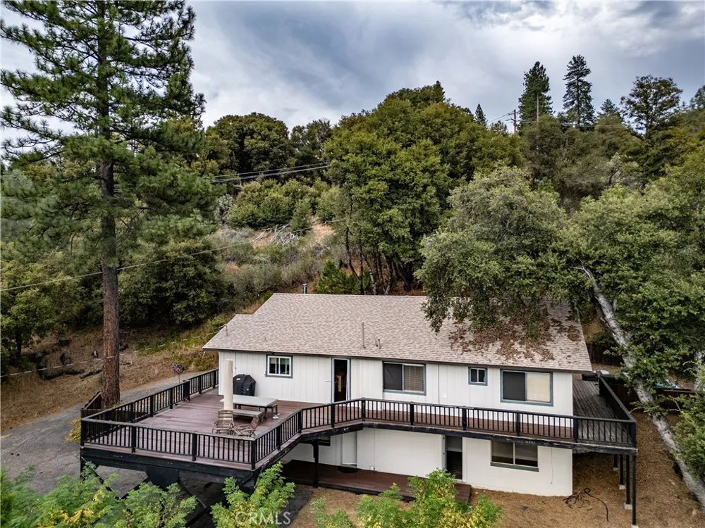 51591 Ponderosa Way Oakhurst, CA 93644