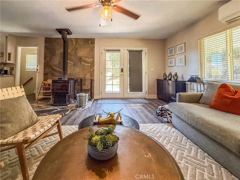 51591 Ponderosa Way Oakhurst, CA 93644