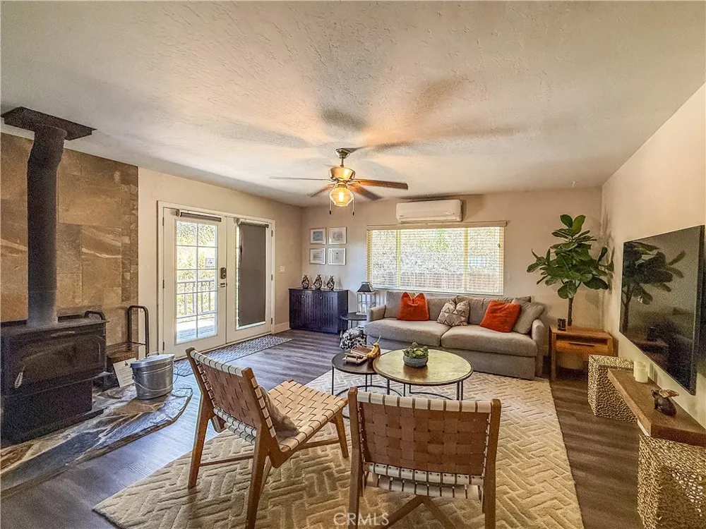 51591 Ponderosa Way Oakhurst, CA 93644