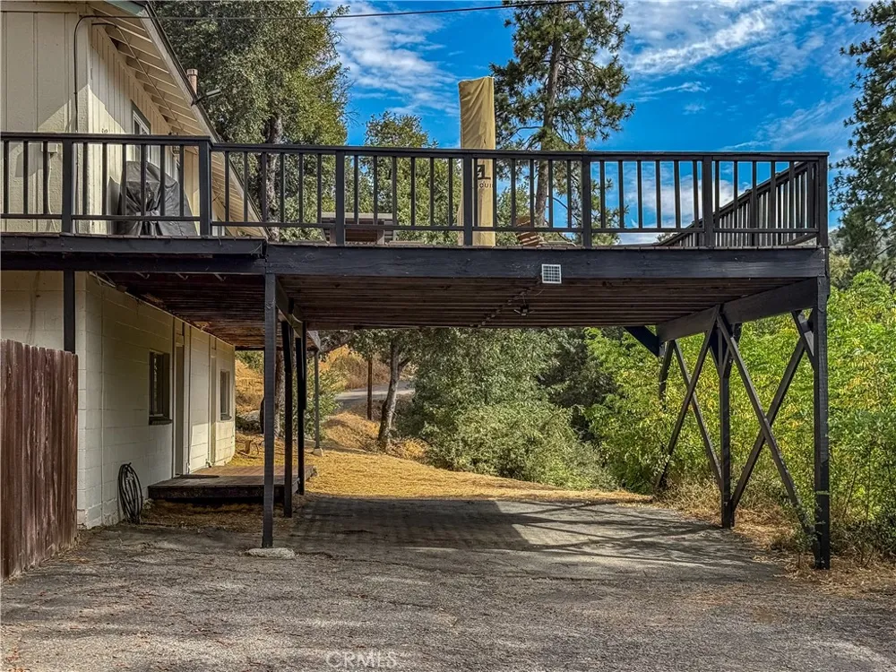 51591 Ponderosa Way Oakhurst, CA 93644