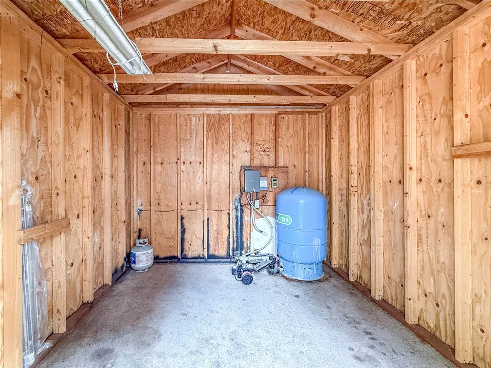 51591 Ponderosa Way Oakhurst, CA 93644
