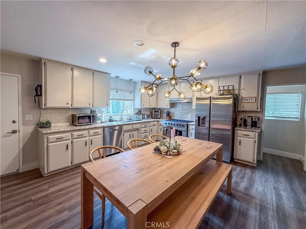 51591 Ponderosa Way Oakhurst, CA 93644