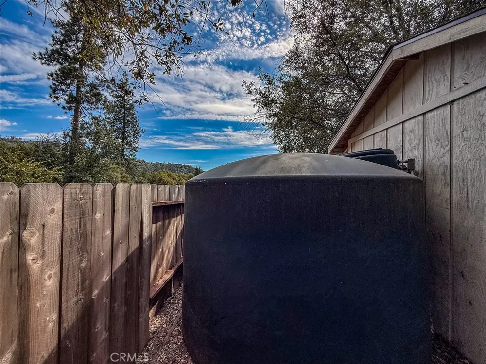 51591 Ponderosa Way Oakhurst, CA 93644