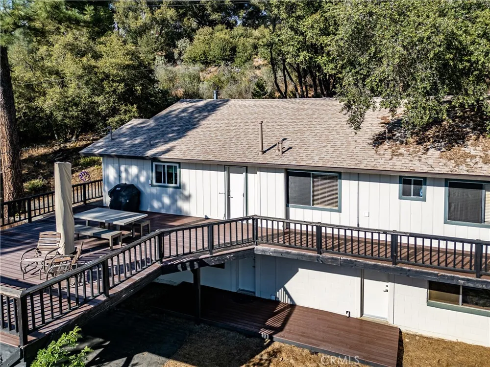 51591 Ponderosa Way Oakhurst, CA 93644