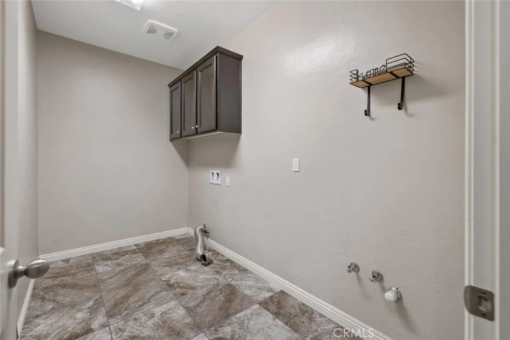 6545 W Wren Visalia, CA 93291