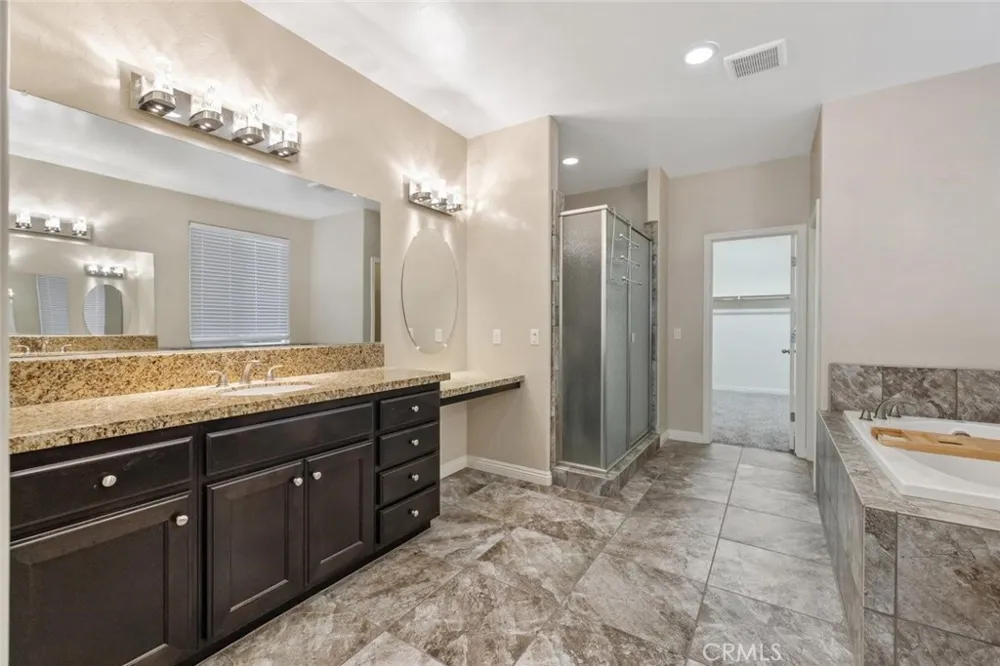 6545 W Wren Visalia, CA 93291