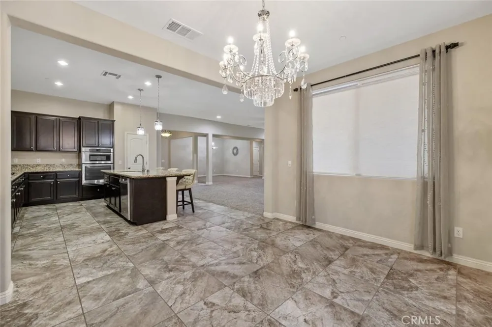 6545 W Wren Visalia, CA 93291