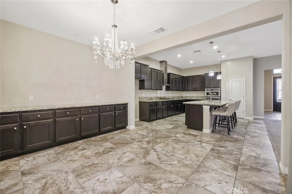 6545 W Wren Visalia, CA 93291