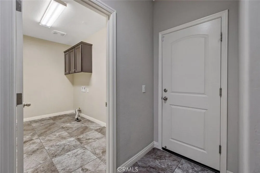 6545 W Wren Visalia, CA 93291
