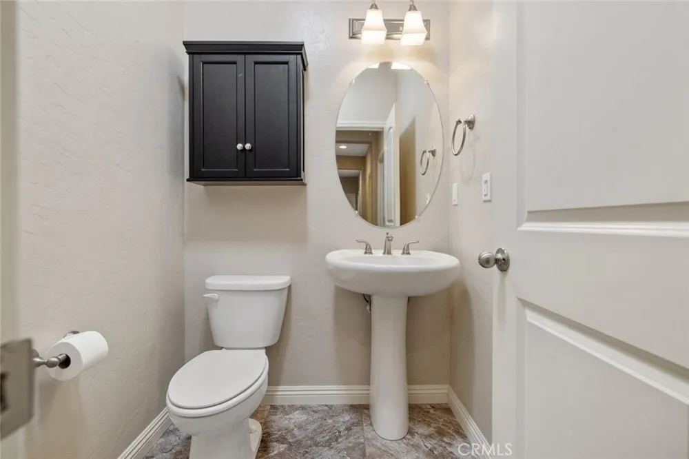 6545 W Wren Visalia, CA 93291
