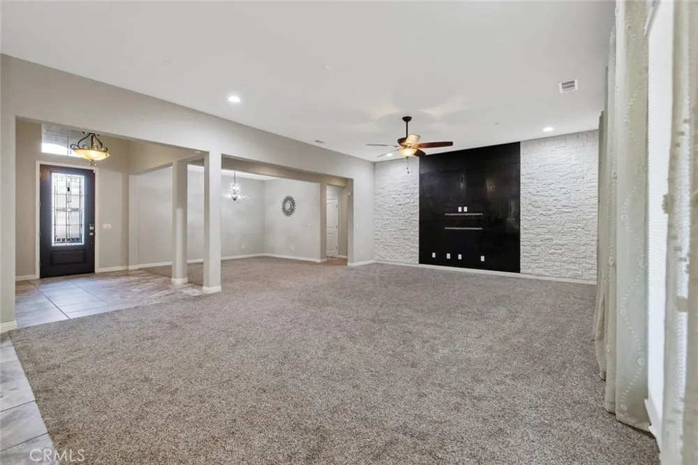6545 W Wren Visalia, CA 93291