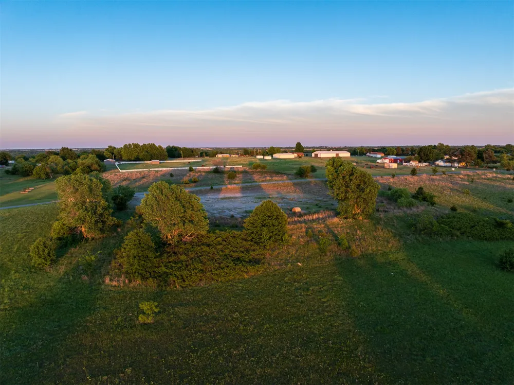 6 W County Road Tuttle, OK 73089