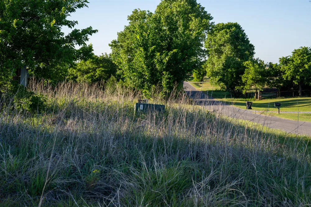 6 W County Road Tuttle, OK 73089