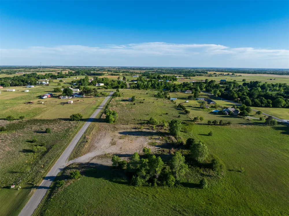 6 W County Road Tuttle, OK 73089
