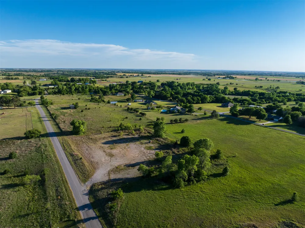 6 W County Road Tuttle, OK 73089