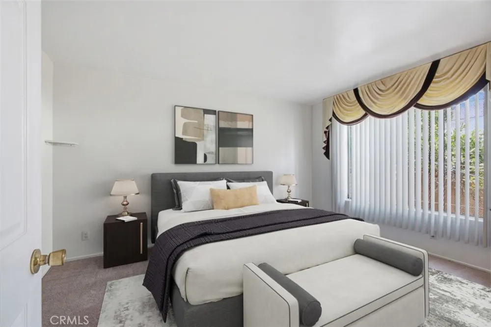 21815 Martin Carson, CA 90745