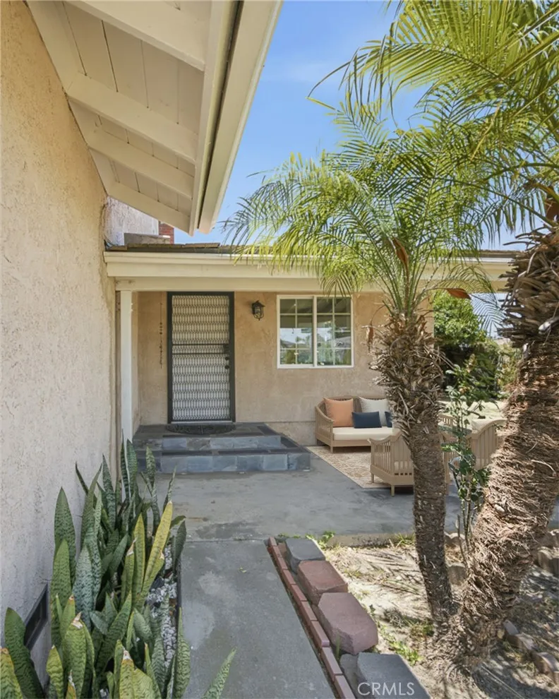 21815 Martin Carson, CA 90745