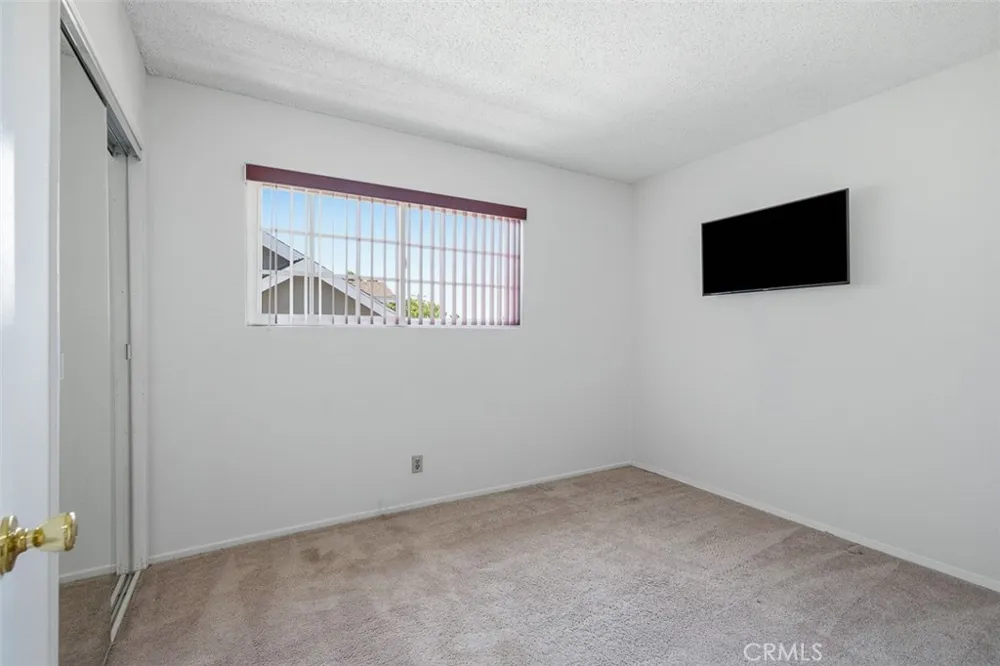 21815 Martin Carson, CA 90745