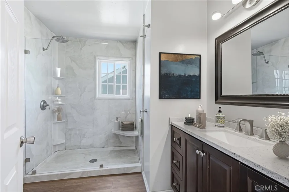 21815 Martin Carson, CA 90745