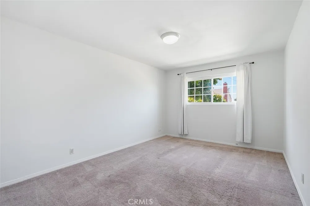 21815 Martin Carson, CA 90745