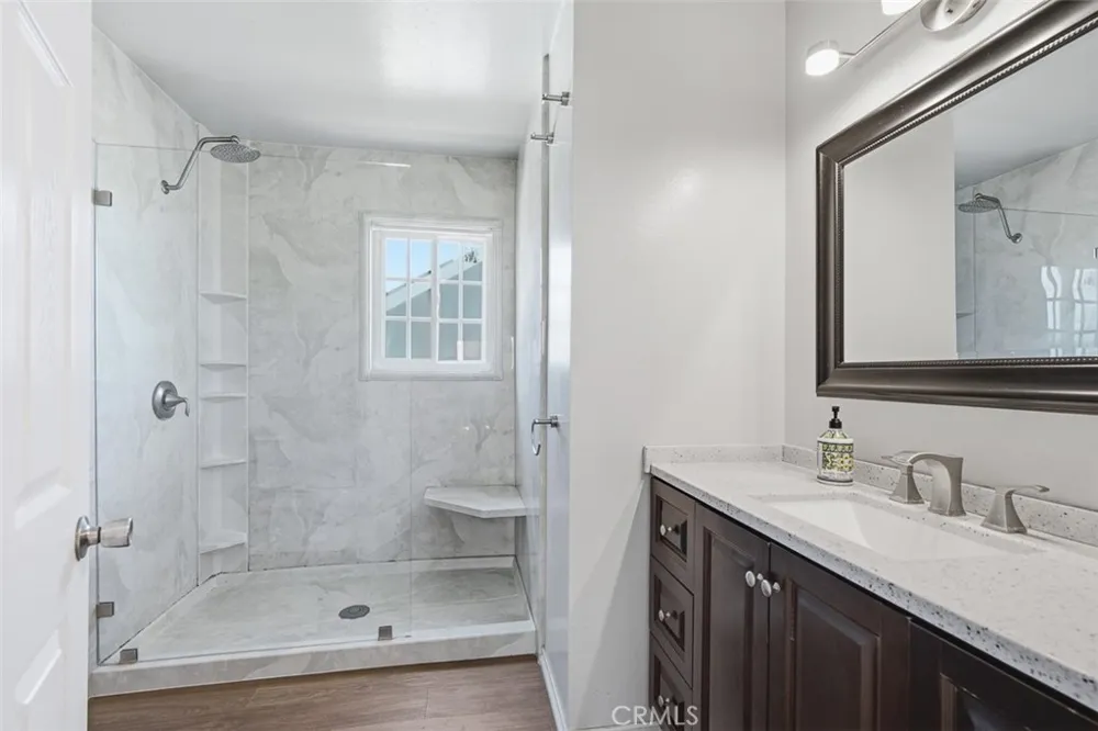 21815 Martin Carson, CA 90745