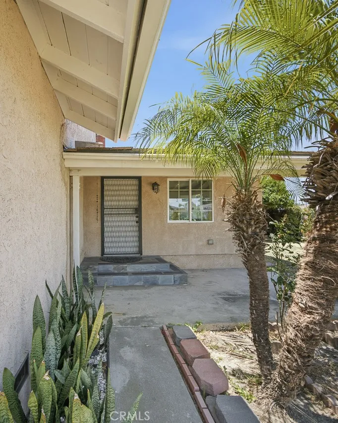 21815 Martin Carson, CA 90745