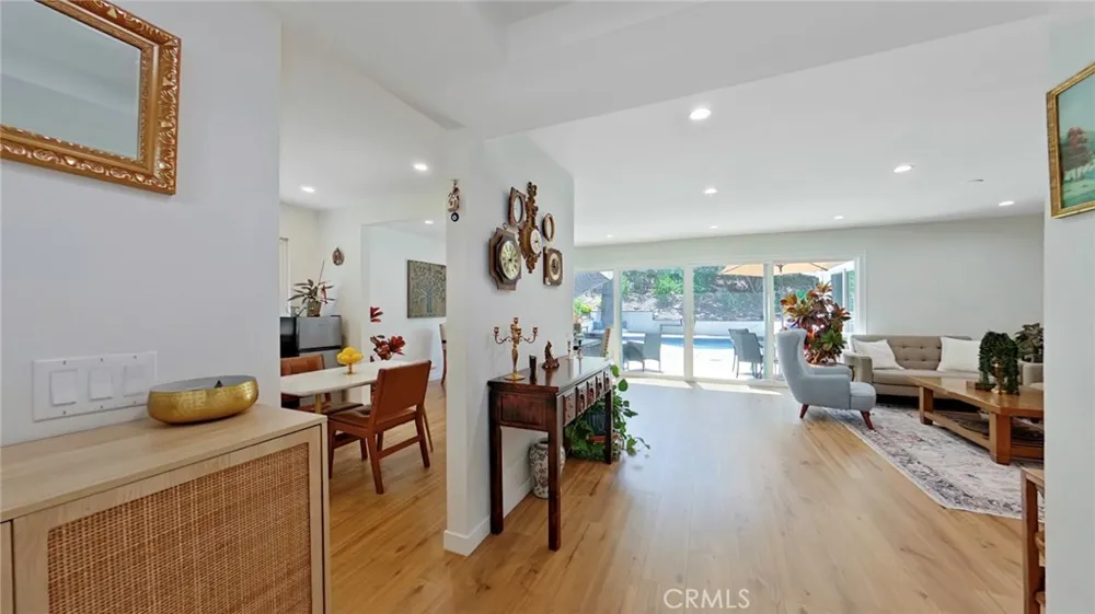 11014 Tinker Ave Tujunga, CA 91042