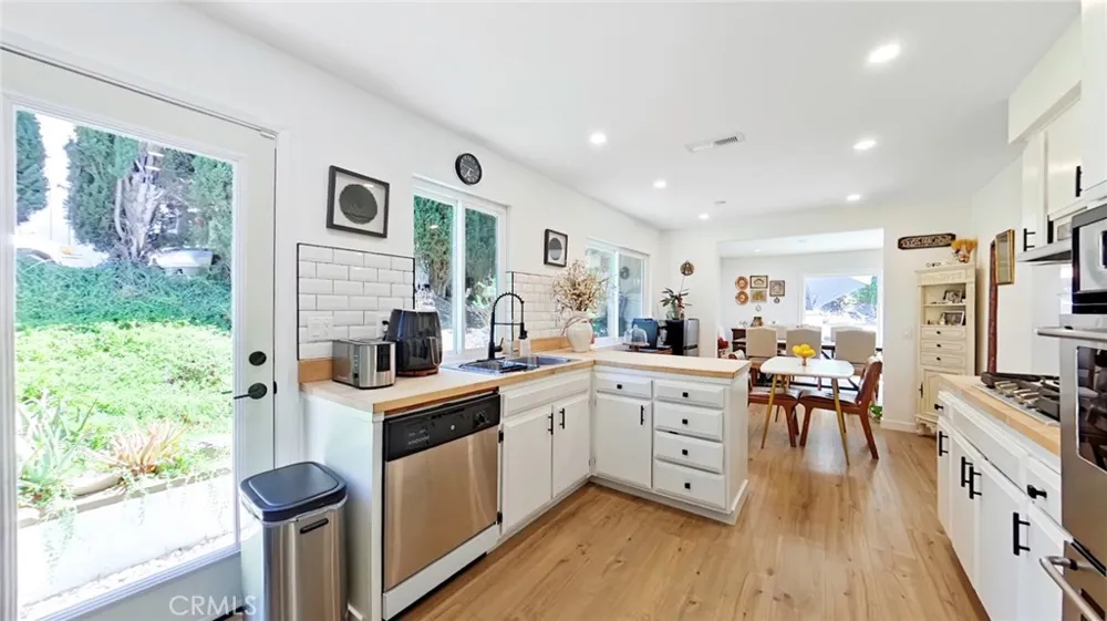 11014 Tinker Ave Tujunga, CA 91042