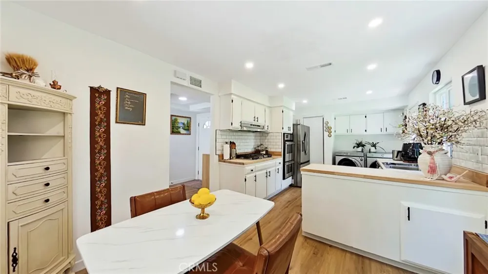 11014 Tinker Ave Tujunga, CA 91042
