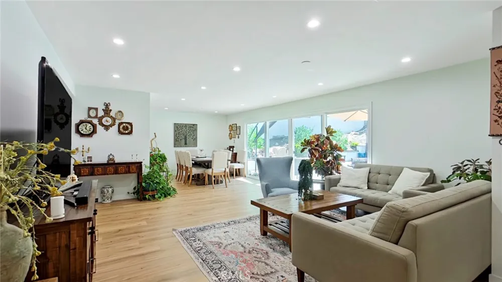 11014 Tinker Ave Tujunga, CA 91042