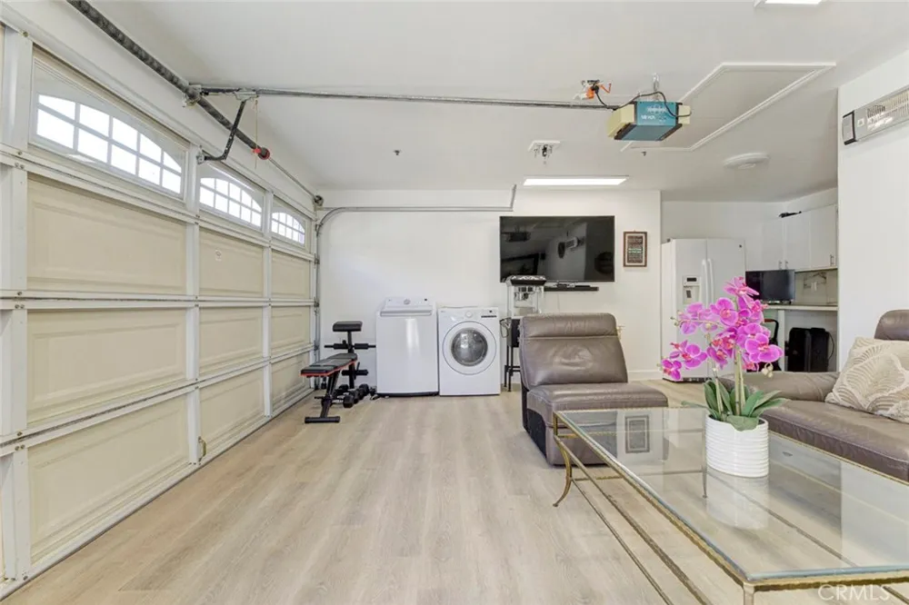 10431 Johanna Street Shadow Hills, CA 91040