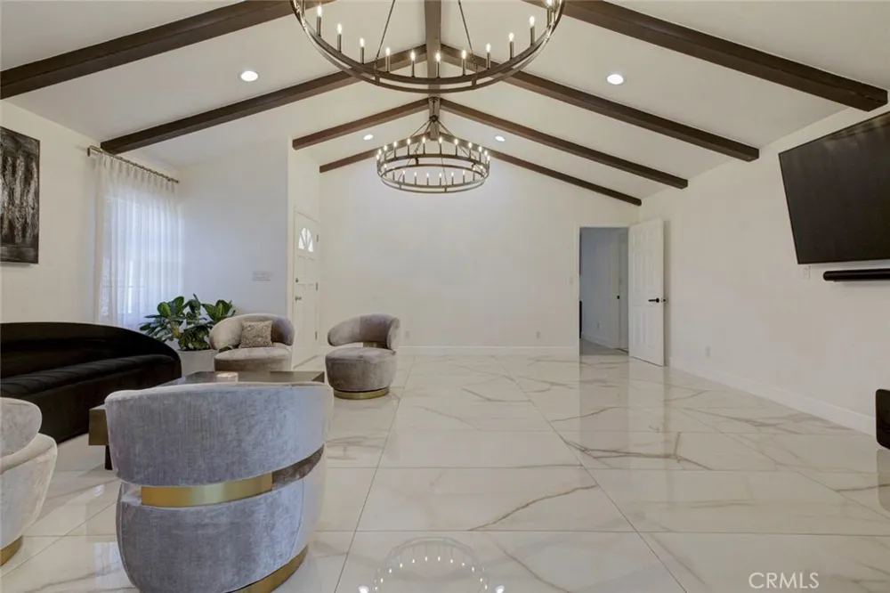 10431 Johanna Street Shadow Hills, CA 91040