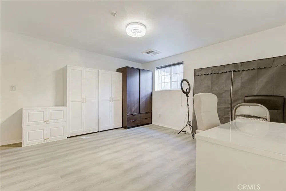 10431 Johanna Street Shadow Hills, CA 91040