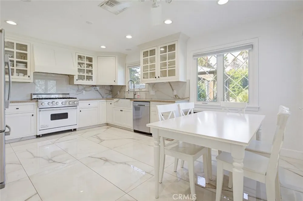 10431 Johanna Street Shadow Hills, CA 91040