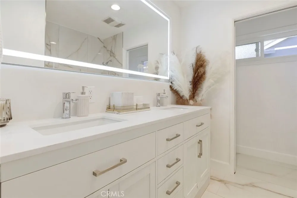 10431 Johanna Street Shadow Hills, CA 91040