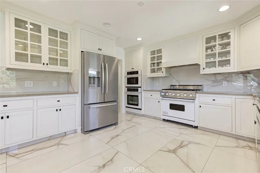 10431 Johanna Street Shadow Hills, CA 91040
