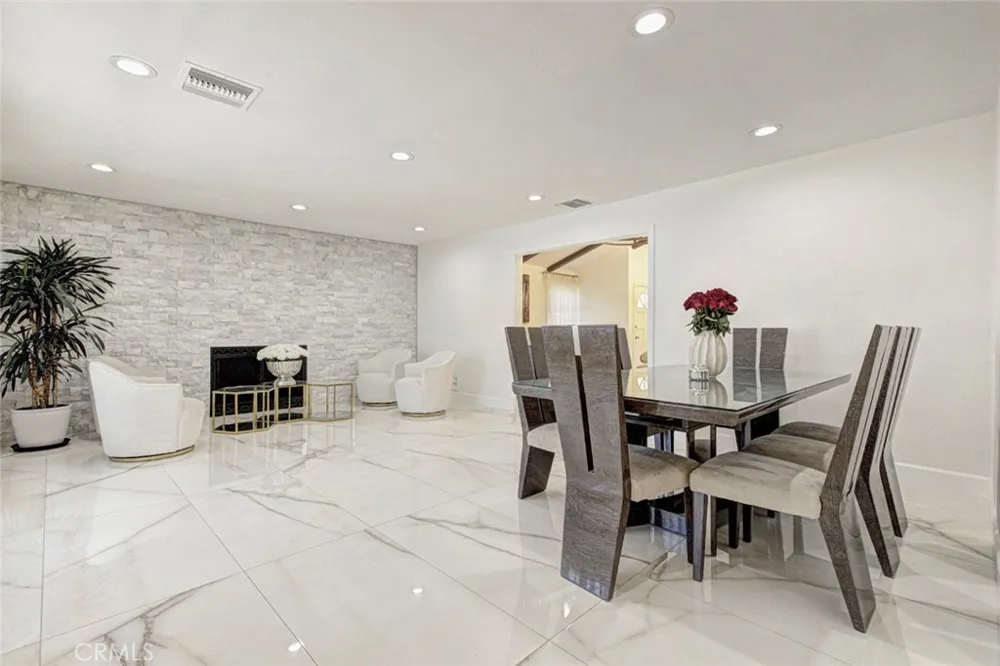 10431 Johanna Street Shadow Hills, CA 91040