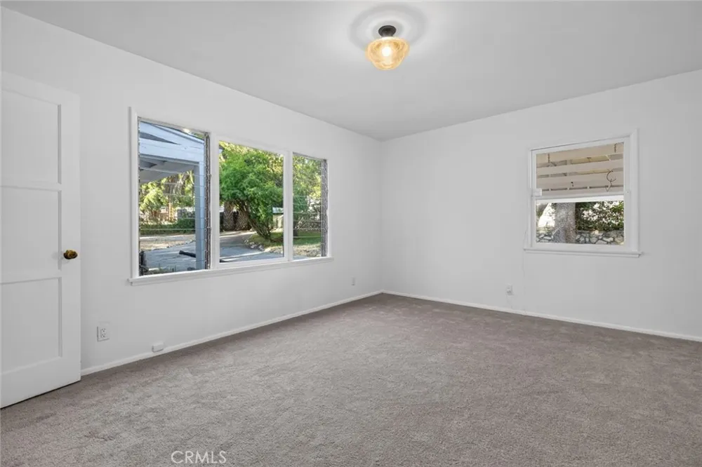 6604 Valmont Street Tujunga, CA 91042
