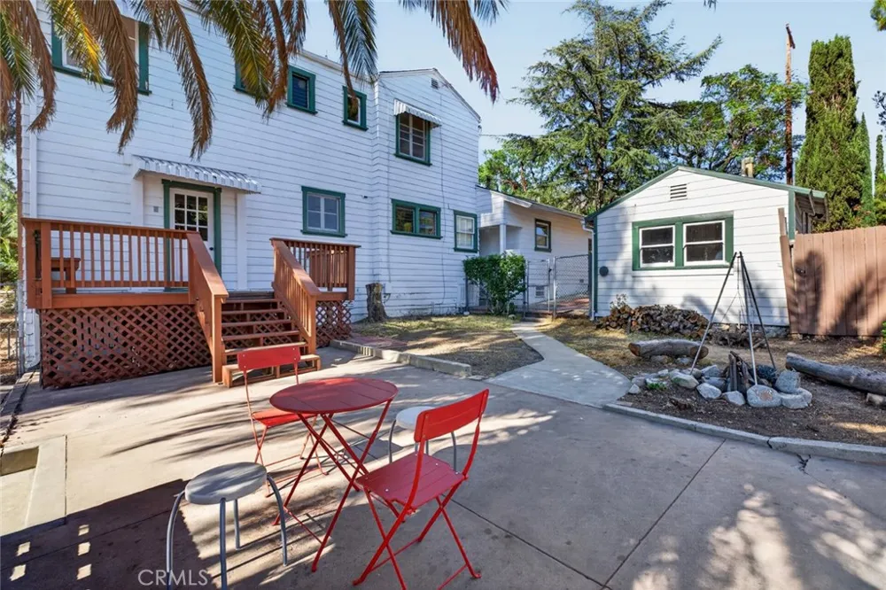 6604 Valmont Street Tujunga, CA 91042