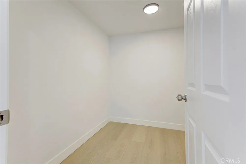 15044 Nordhoff Street #8 North Hills, CA 91343