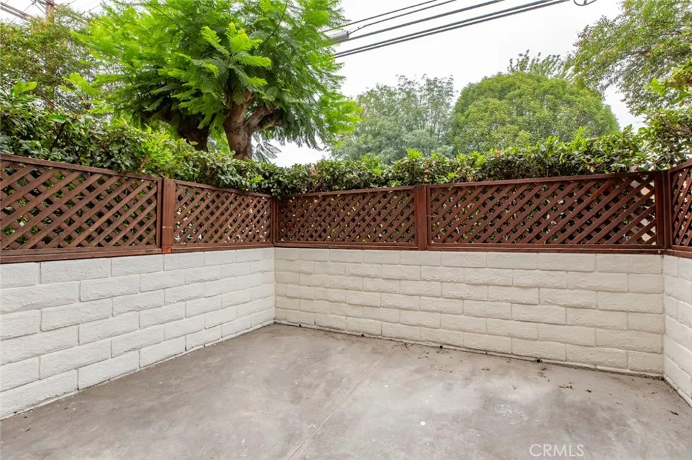 15044 Nordhoff Street #8 North Hills, CA 91343