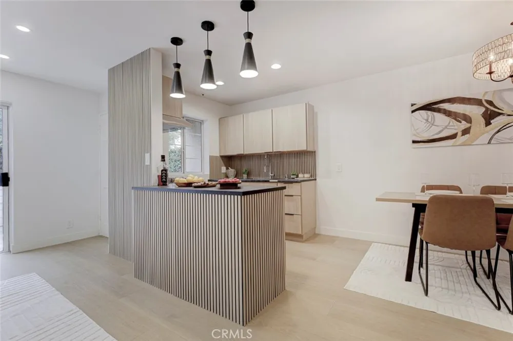 15044 Nordhoff Street #8 North Hills, CA 91343