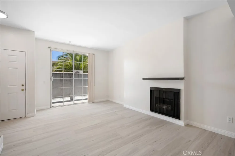 4328 Whitsett Avenue Studio City, CA 91604