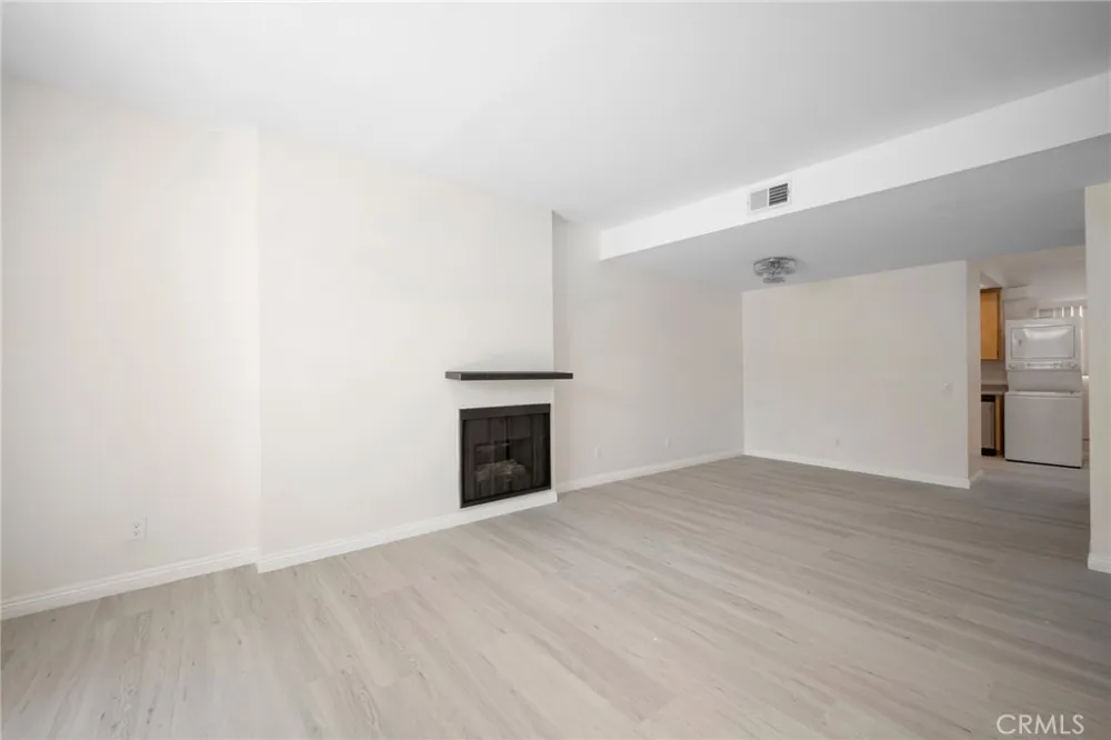 4328 Whitsett Avenue Studio City, CA 91604